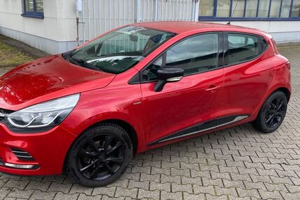 Renault Clio 118.000 km 5.399 &euro; Essen 45357