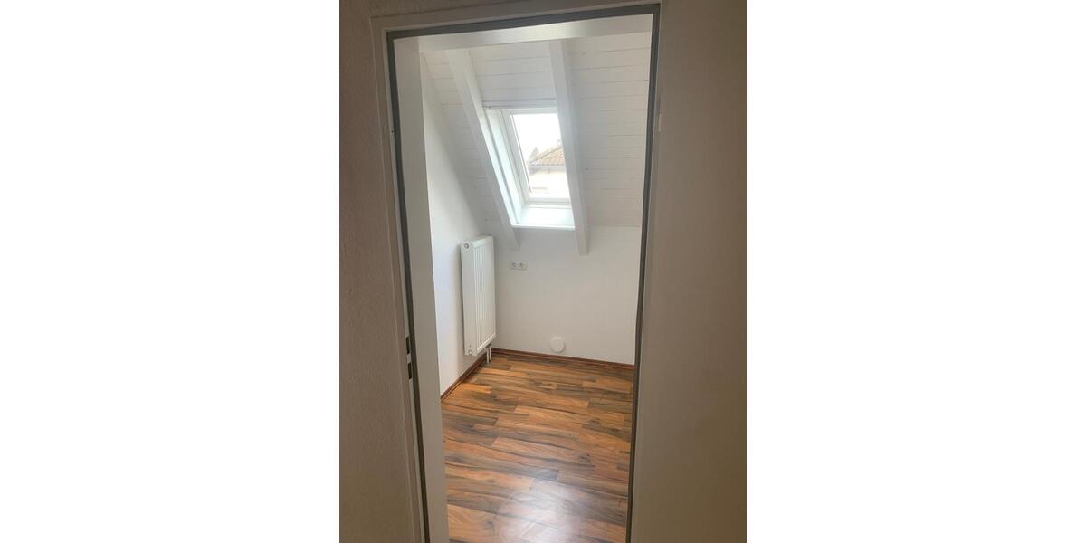 Dachgeschoßwohnung Gevelsberg - 2.5 Zimmer, 62 m&sup2;, 162.500&euro; | Angebot:26763382