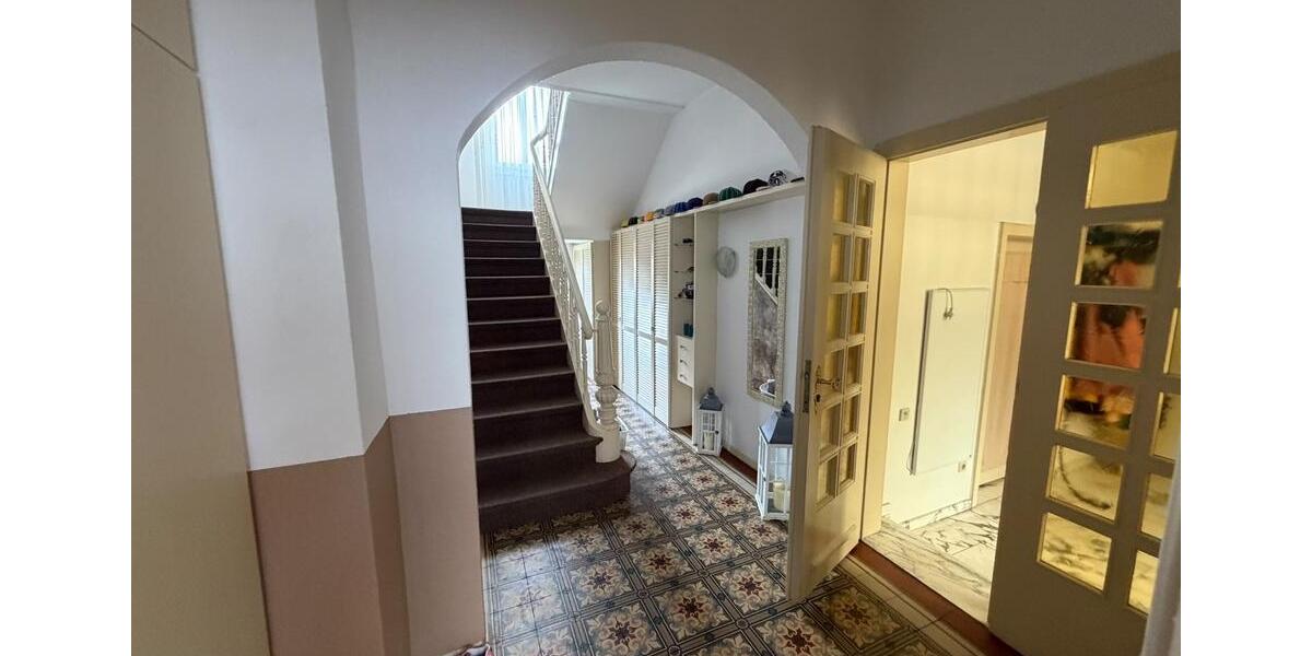 Einfamilienhaus Remscheid Reinshagen - 10 Zimmer, 250 m&sup2;, 425.000&euro; | Angebot:27519774