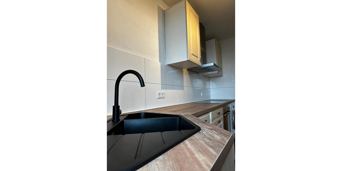 Etagenwohnung Düsseldorf Stadtbezirk 6 - 2 Zimmer, 77 m&sup2;, 1.400&euro; | Angebot:25974958