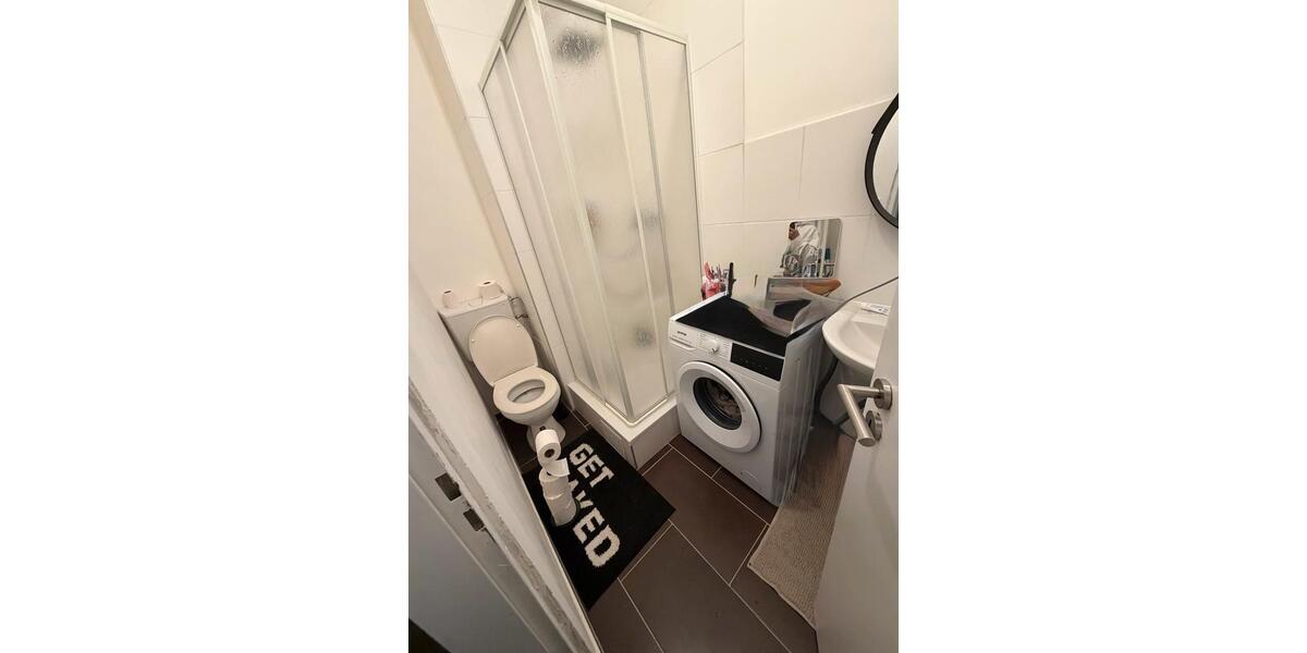 Etagenwohnung Duisburg - 2 Zimmer, 49 m&sup2;, 590&euro; | Angebot:25979641