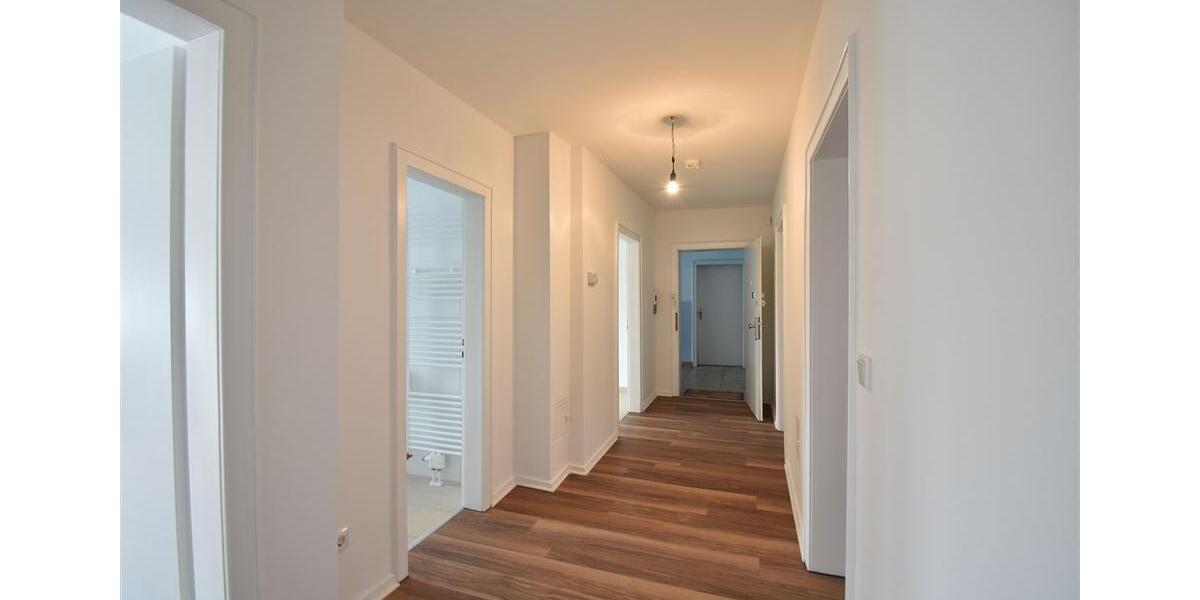 Dachgeschoßwohnung Oberhausen - 3 Zimmer, 87 m&sup2;, 945&euro; | Angebot:25222330