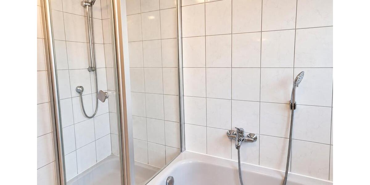 Dachgeschoßwohnung Solingen - 2 Zimmer, 57 m&sup2;, 160.000&euro; | Angebot:27505492