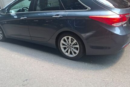 Hyundai i40 280.000 km 3.850 &euro; wuppertal 42277