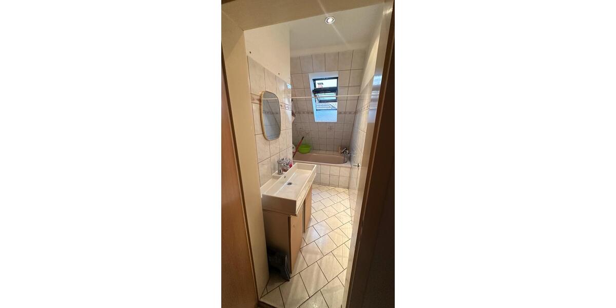 Etagenwohnung Gladbeck - 3 Zimmer, 90 m&sup2;, 700&euro; | Angebot:25972376