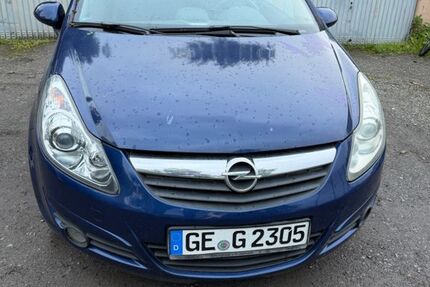 Opel Corsa 167.000 km 1.900 &euro; Gelsenkirchen 45884