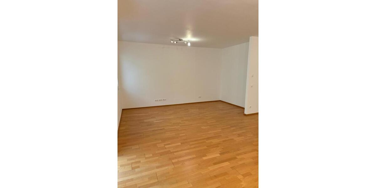 Etagenwohnung Düsseldorf Stadtbezirk 5 - 3 Zimmer, 105 m&sup2;, 2.050&euro; | Angebot:25944832