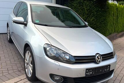 VW Golf 135.000 km 5.200 &euro; Ratingen 40883