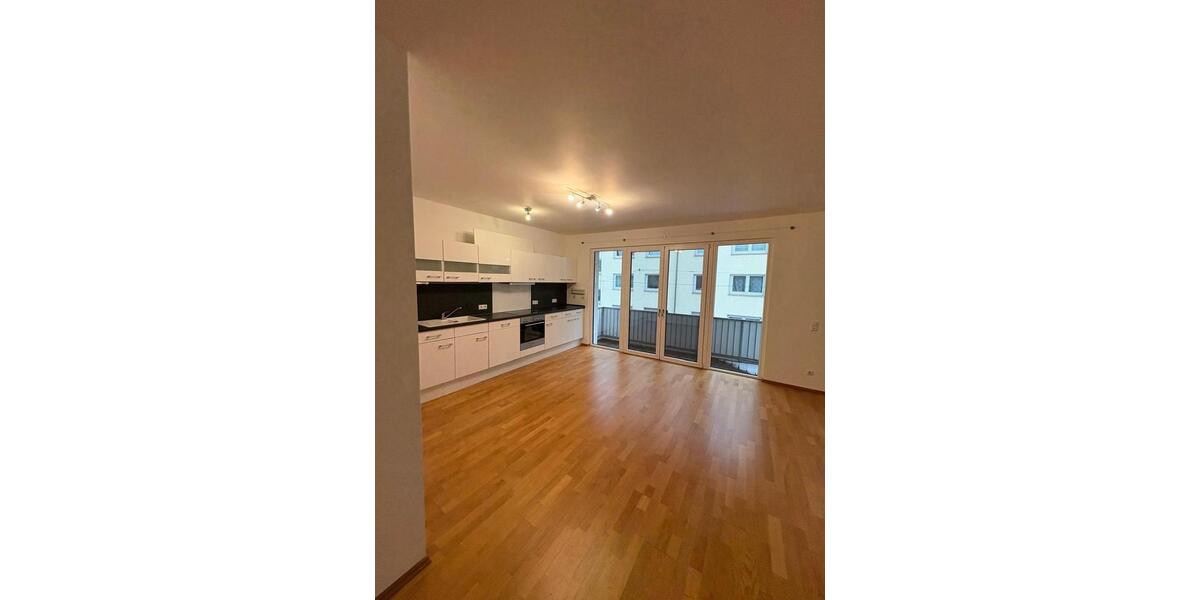 Etagenwohnung Düsseldorf Stadtbezirk 5 - 3 Zimmer, 105 m&sup2;, 2.050&euro; | Angebot:25944832