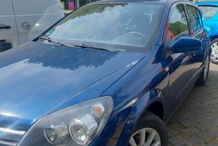 Opel Astra 177.000 km 2.000 &euro; Essen 45276