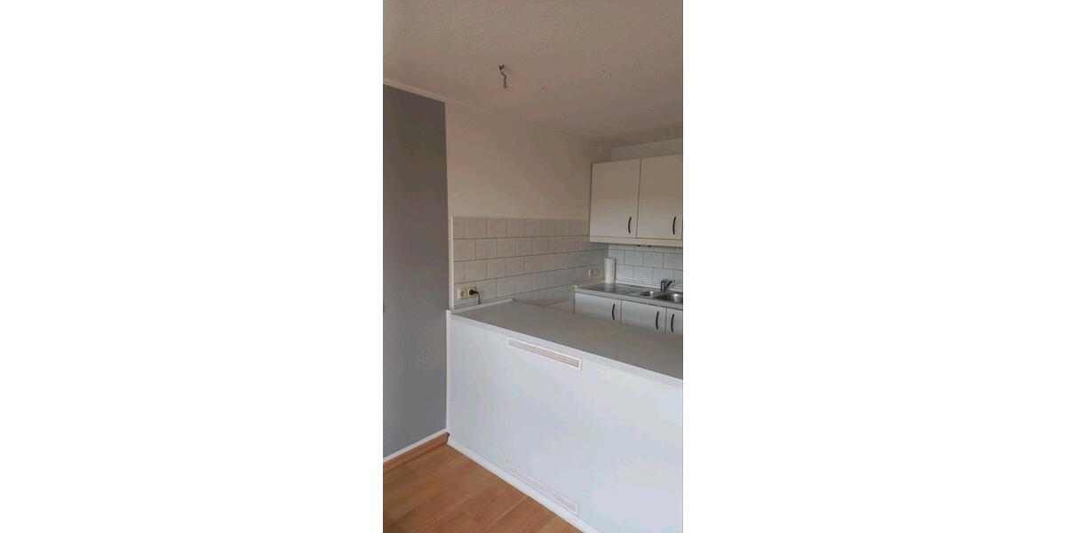 Dachgeschoßwohnung Solingen Höhscheid - 1 Zimmer, 36 m&sup2;, 425&euro; | Angebot:27543470