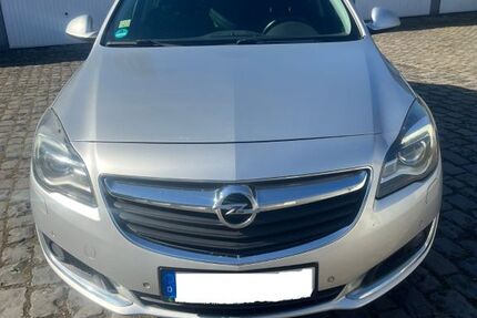 Opel Insignia 219.000 km 6.200 &euro; Düsseldorf 40597