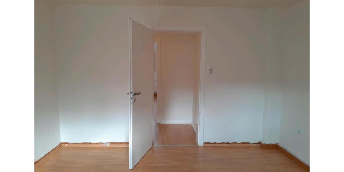 Dachgeschoßwohnung Remscheid Remscheid-Süd - 2 Zimmer, 98 m&sup2;, 1.000&euro; | Angebot:25709780
