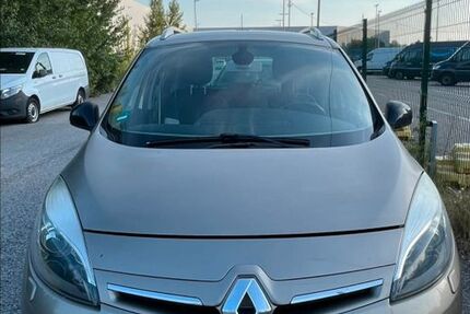 Renault Scenic 250.000 km 3.000 &euro; Düsseldorf 40221