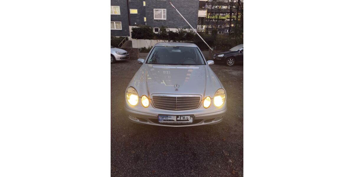 Mercedes-Benz E 220 179.000 km 5.000 &euro; Bochum 44801