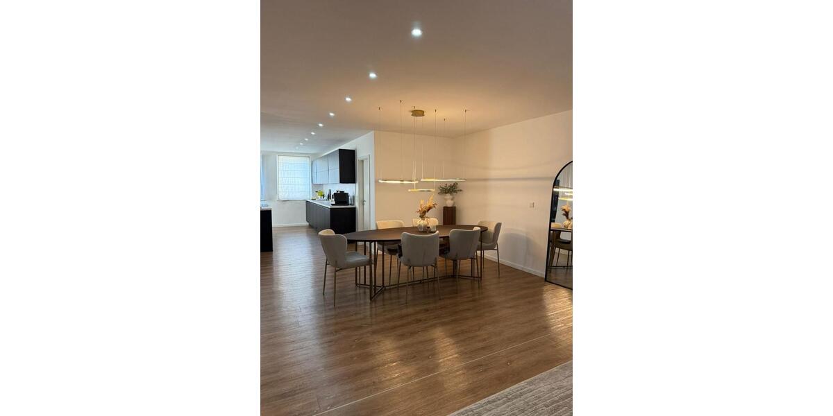 Bungalow Solingen Mitte - 4 Zimmer, 170 m&sup2;, 2.100&euro; | Angebot:27569773