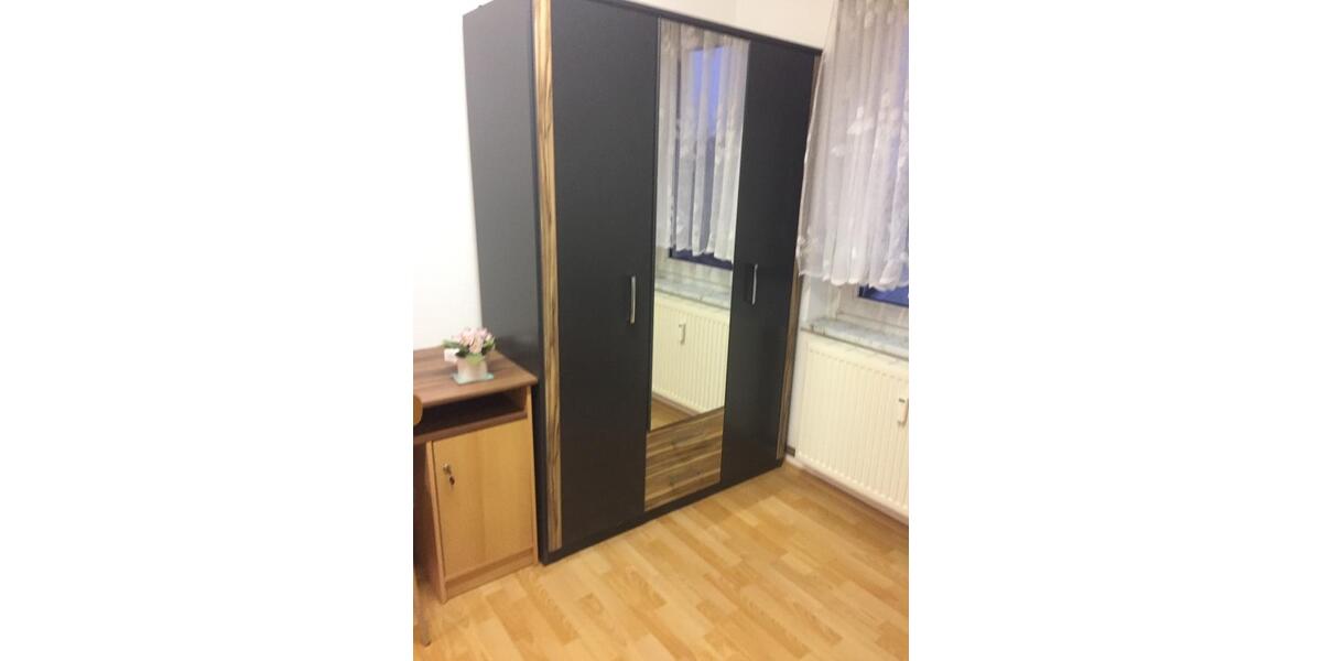 Dachgeschoßwohnung Remscheid - 3 Zimmer, 90 m&sup2;, 850&euro; | Angebot:24983727