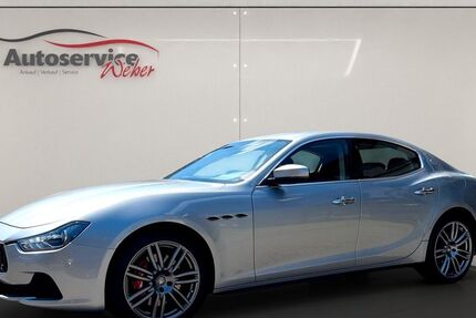 Maserati Ghibli 9.563 km 38.990 &euro; Düsseldorf 40235