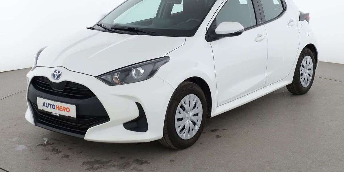 Toyota Yaris 37.209 km 18.990 &euro; Essen 45141