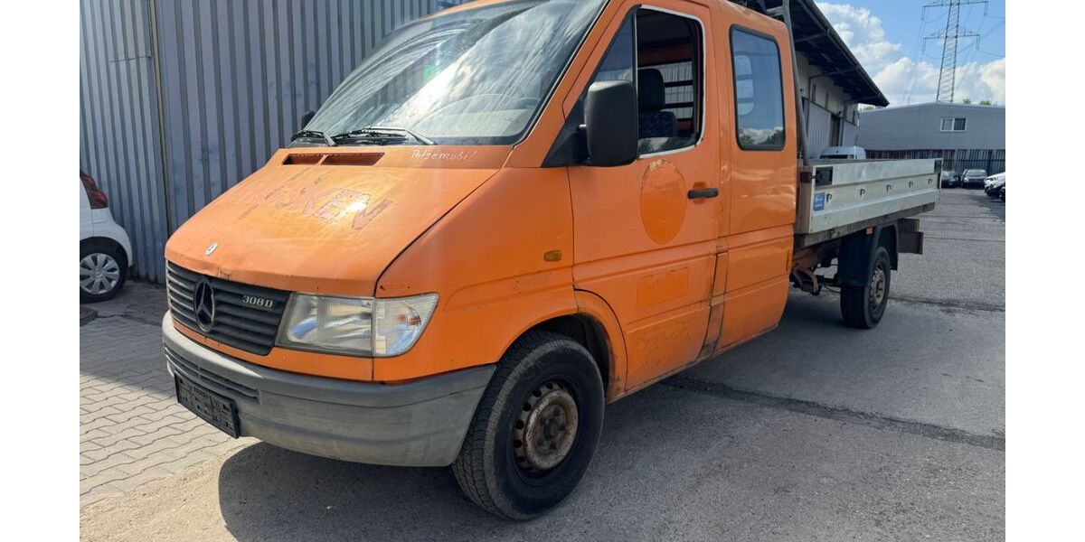 Mercedes-Benz Sprinter 275.000 km 3.299 &euro; Essen 45356