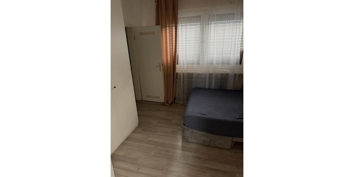 Erdgeschoßwohnung Gelsenkirchen - 2 Zimmer, 35 m&sup2;, 1.450&euro; | Angebot:27540776