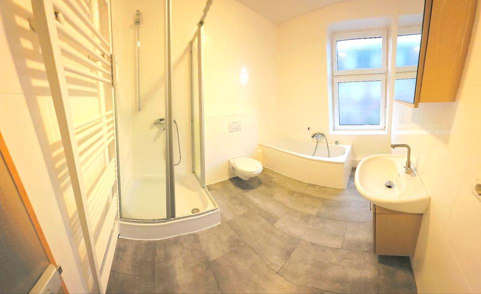 Etagenwohnung Herne Wanne-Bickern - 6 Zimmer, 140 m&sup2;, 2.600&euro; | Angebot:27536620