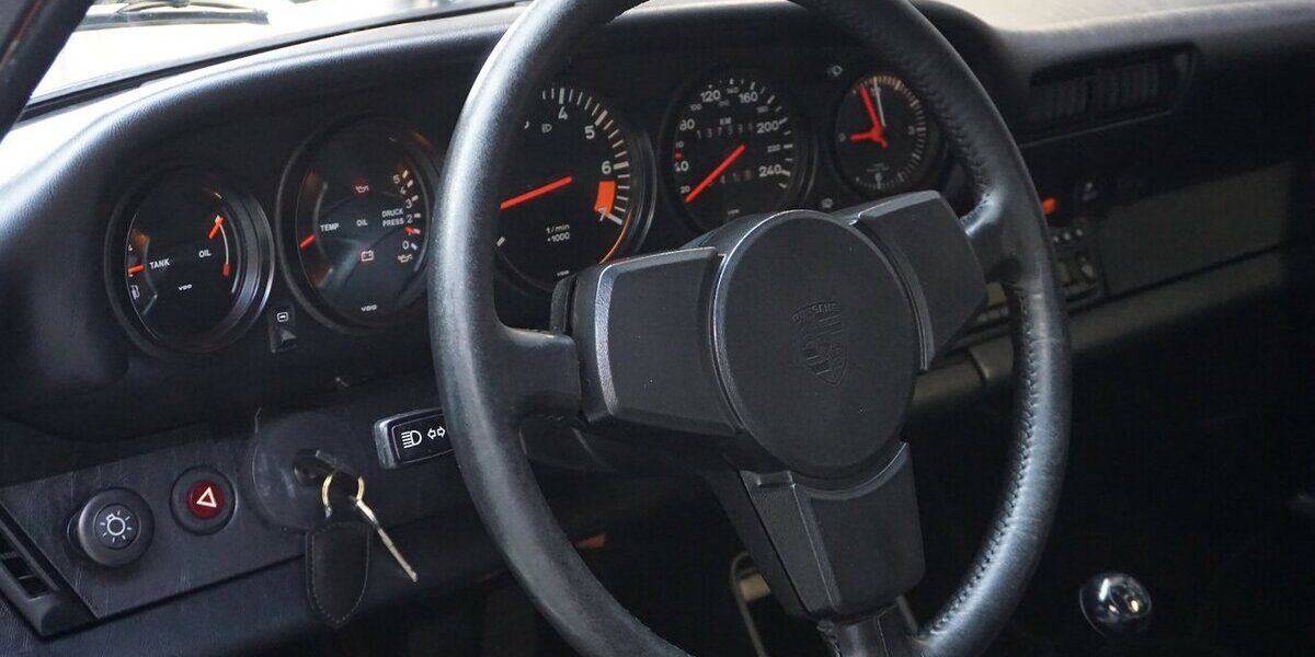 Porsche 911 G-Modell Targa SC Radio deutsch Fzg. 168.560 km 68.800 &euro; Wuppertal 42327