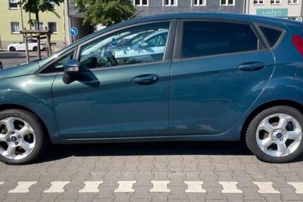 Ford Fiesta 201.400 km 3.750 &euro; Essen 45139