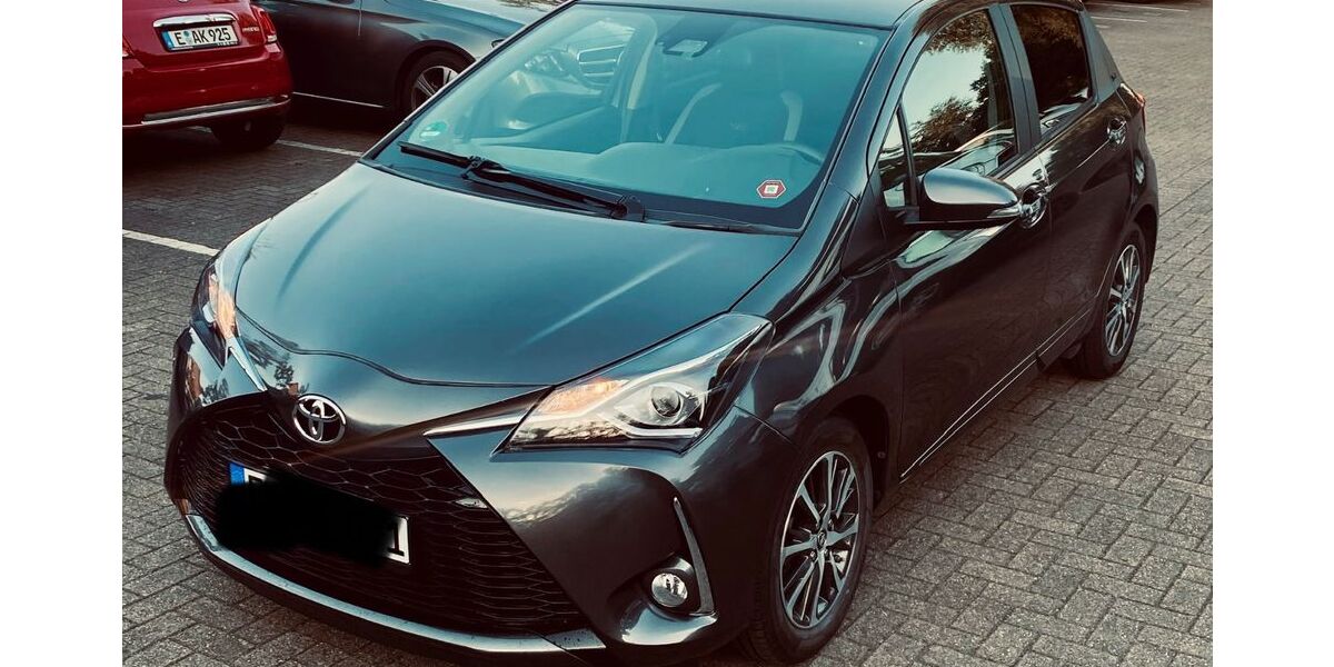 Toyota Yaris 23.200 km 11.500 &euro; Essen 45356