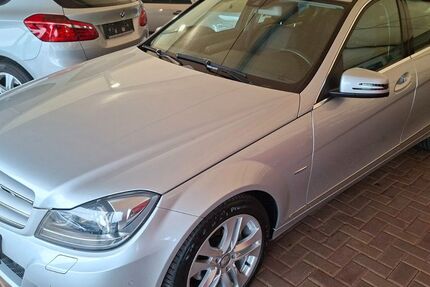 Mercedes-Benz C 180 105.100 km 11.950 &euro; Wülfrath 42489