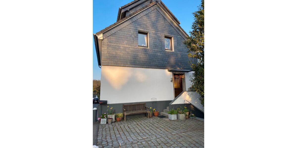 Einfamilienhaus Solingen Wald - 9 Zimmer, 160 m&sup2;, 560.000&euro; | Angebot:25831755