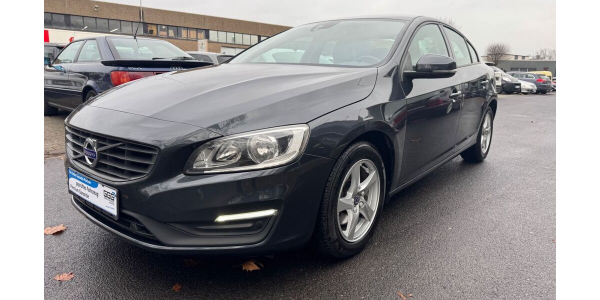 Volvo S60 125.667 km 9.490 &euro; Düsseldorf 40233