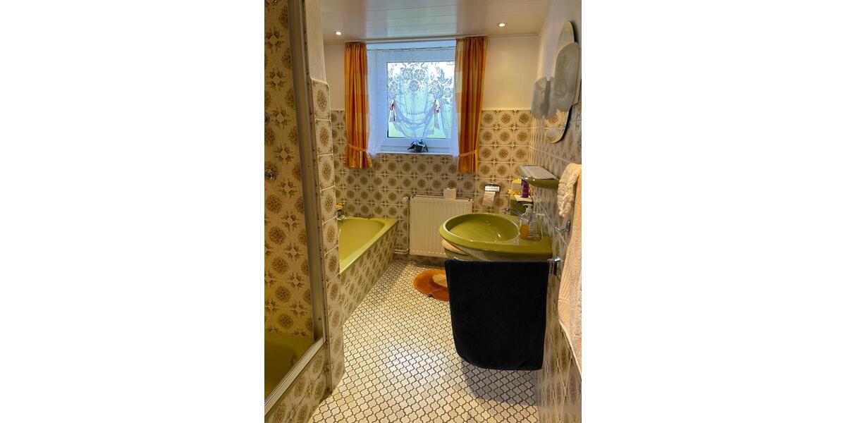 Bauernhaus, Landhaus Wermelskirchen - 5 Zimmer, 160 m&sup2;, 360.000&euro; | Angebot:25383486