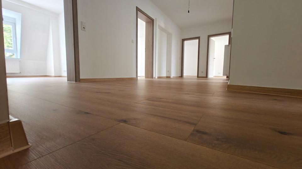 Etagenwohnung Wuppertal Gemarkung Langerfeld - 4 Zimmer, 110 m&sup2;, 1.100&euro; | Angebot:27537876