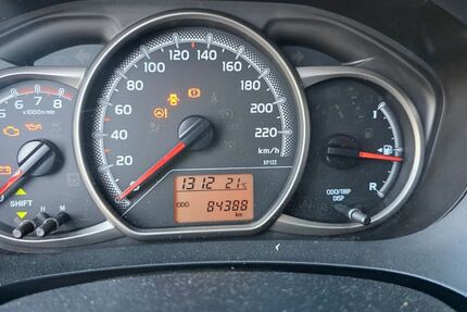 Toyota Yaris 85.000 km 9.900 &euro; Velbert 42549