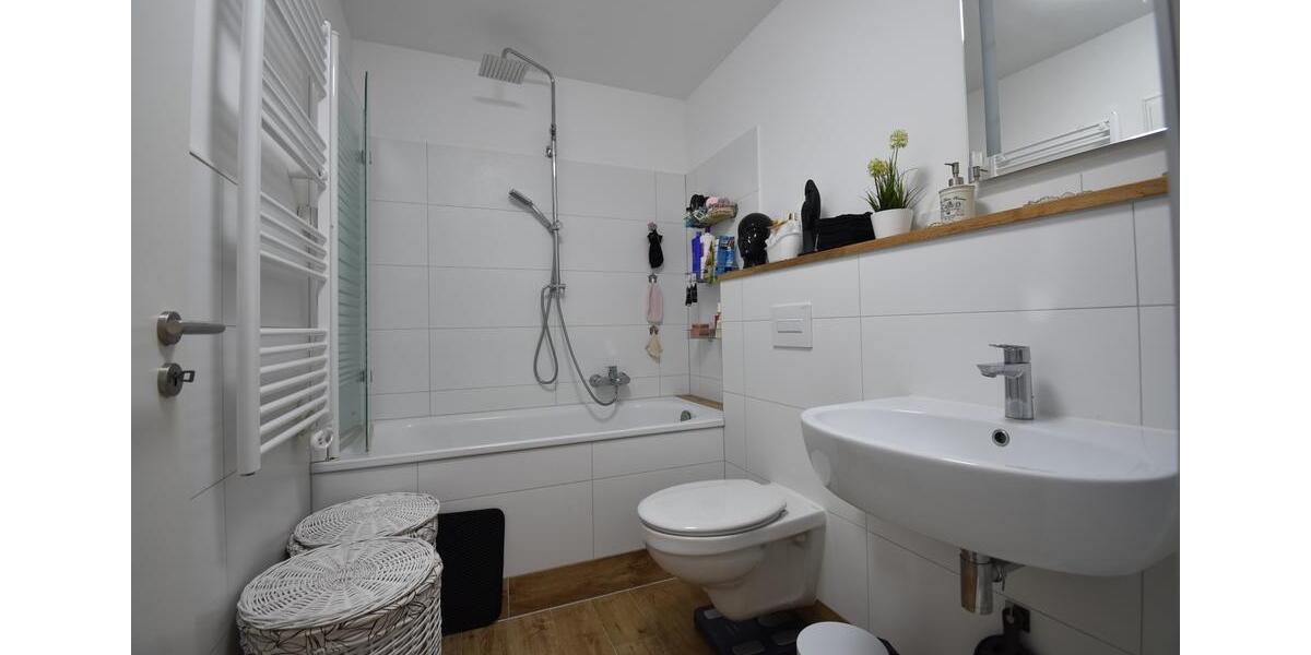 Etagenwohnung Düsseldorf Stadtbezirk 2 - 3 Zimmer, 90 m&sup2;, 1.510&euro; | Angebot:23769123