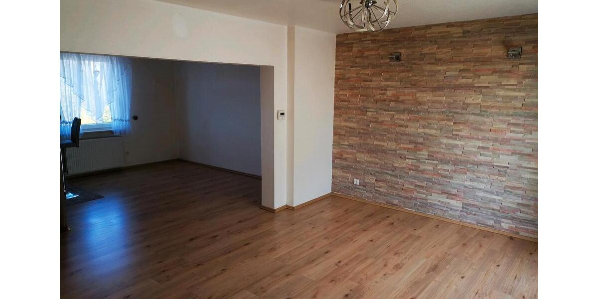 Dachgeschoßwohnung Velbert Velbert-Mitte - 2 Zimmer, 62 m&sup2;, 139.000&euro; | Angebot:27208640