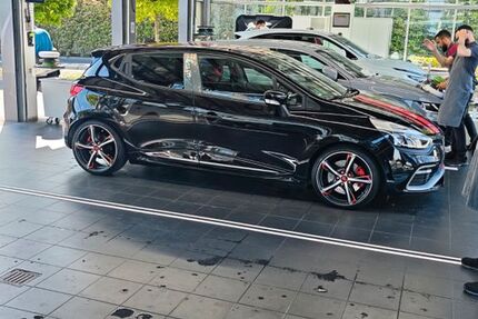 Renault Clio 97.000 km 13.190 &euro; Neuss 41468