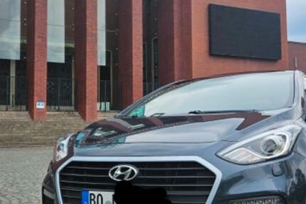 Hyundai i30 102.000 km 10.499 &euro; Bochum 44805