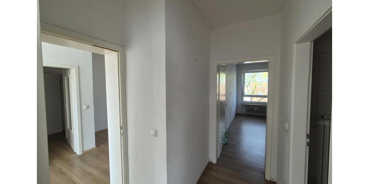 Etagenwohnung Duisburg Hamborn - 3 Zimmer, 73 m&sup2;, 569&euro; | Angebot:25963917