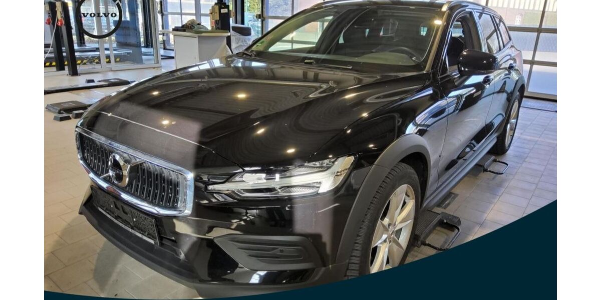 Volvo V60 Cross Country 29.518 km 31.750 &euro; Essen-Kray 45309