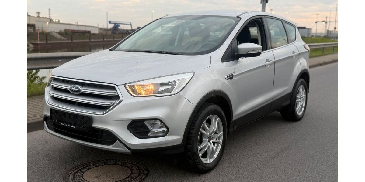 Ford Kuga 93.650 km 10.250 &euro; Duisburg 47138