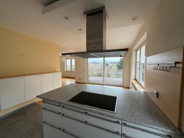 Etagenwohnung Solingen - 3 Zimmer, 105 m&sup2;, 1.350&euro; | Angebot:25571572