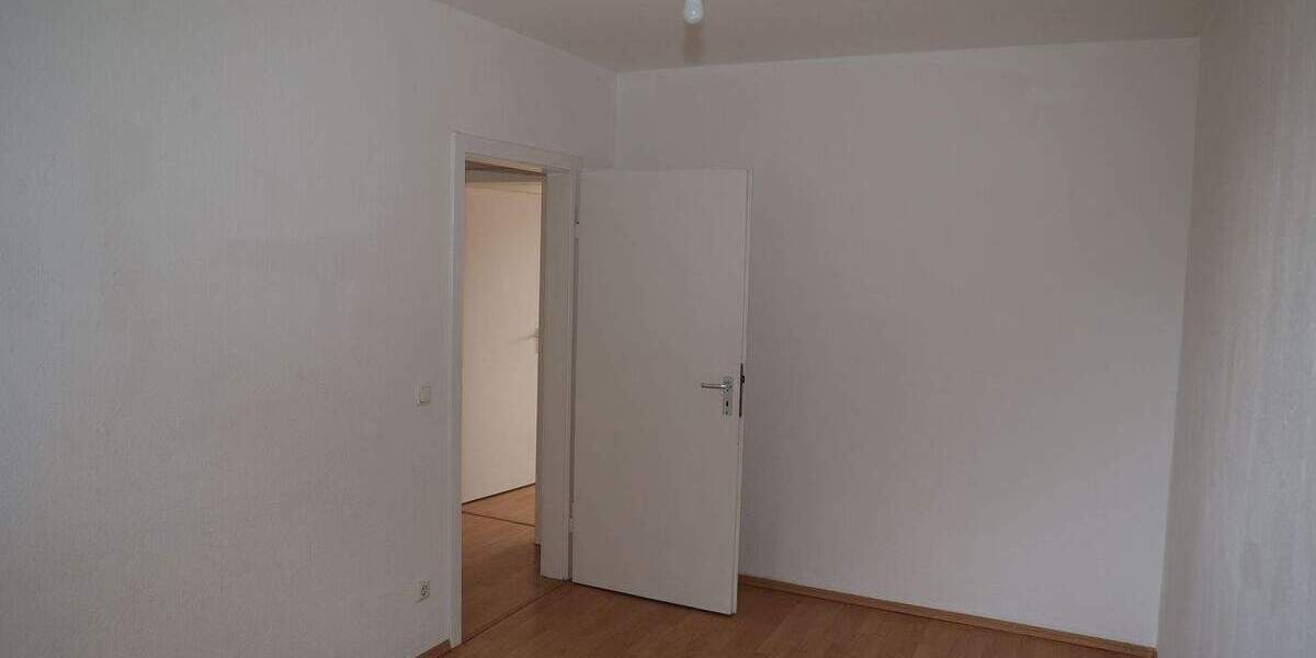Etagenwohnung Duisburg Wedau - 3 Zimmer, 67 m&sup2;, 165.000&euro; | Angebot:25663832
