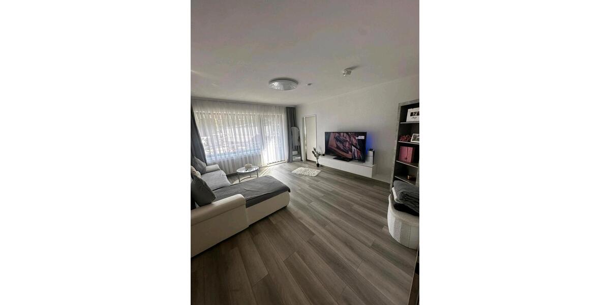 Hochparterre Duisburg Mittelmeiderich - 2 Zimmer, 47 m&sup2;, 430&euro; | Angebot:27580363