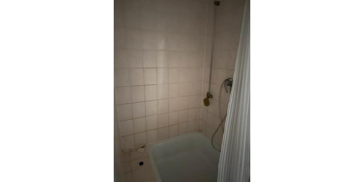 Erdgeschoßwohnung Gelsenkirchen - 2 Zimmer, 35 m&sup2;, 1.450&euro; | Angebot:27540776
