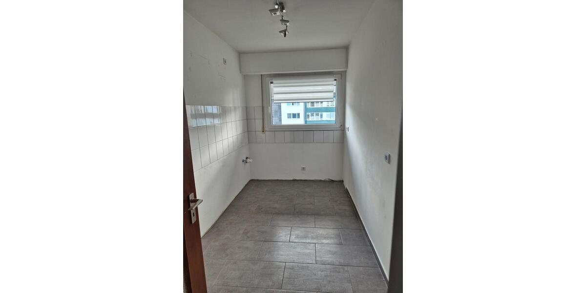 Etagenwohnung Wuppertal Barmen - 3 Zimmer, 80 m&sup2;, 670&euro; | Angebot:27572062