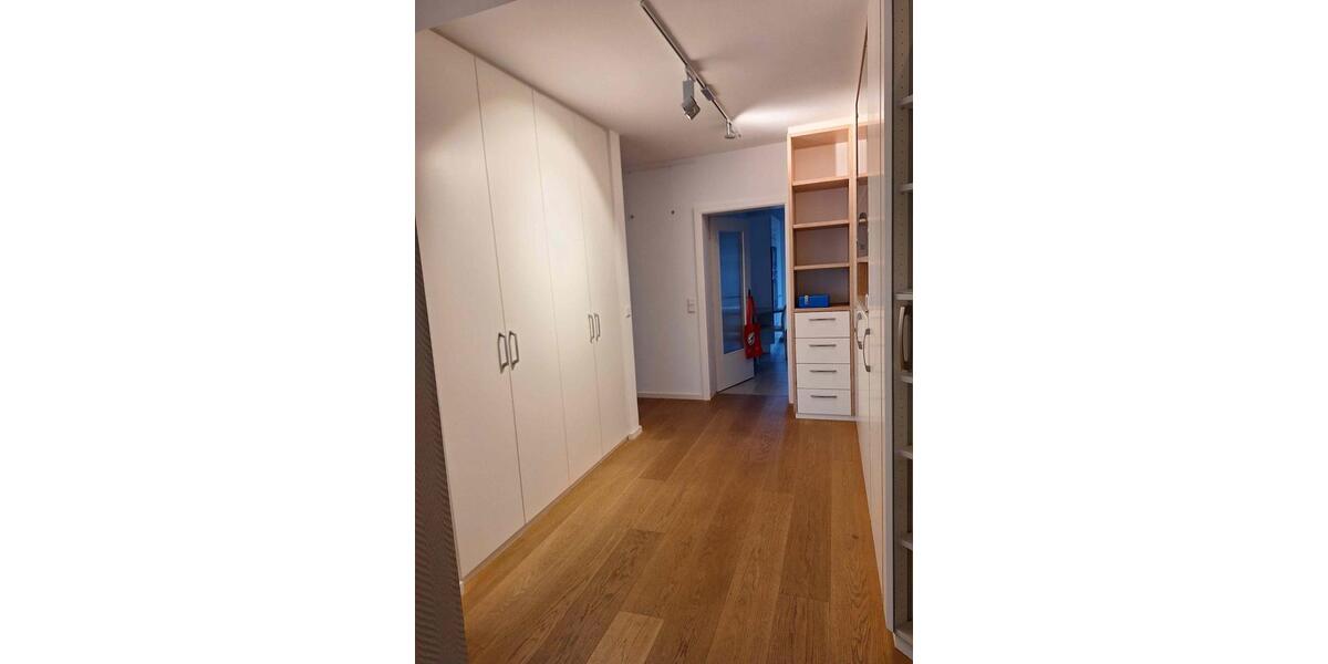 Etagenwohnung Mülheim an der Ruhr Broich - 2 Zimmer, 76 m&sup2;, 950&euro; | Angebot:25803679
