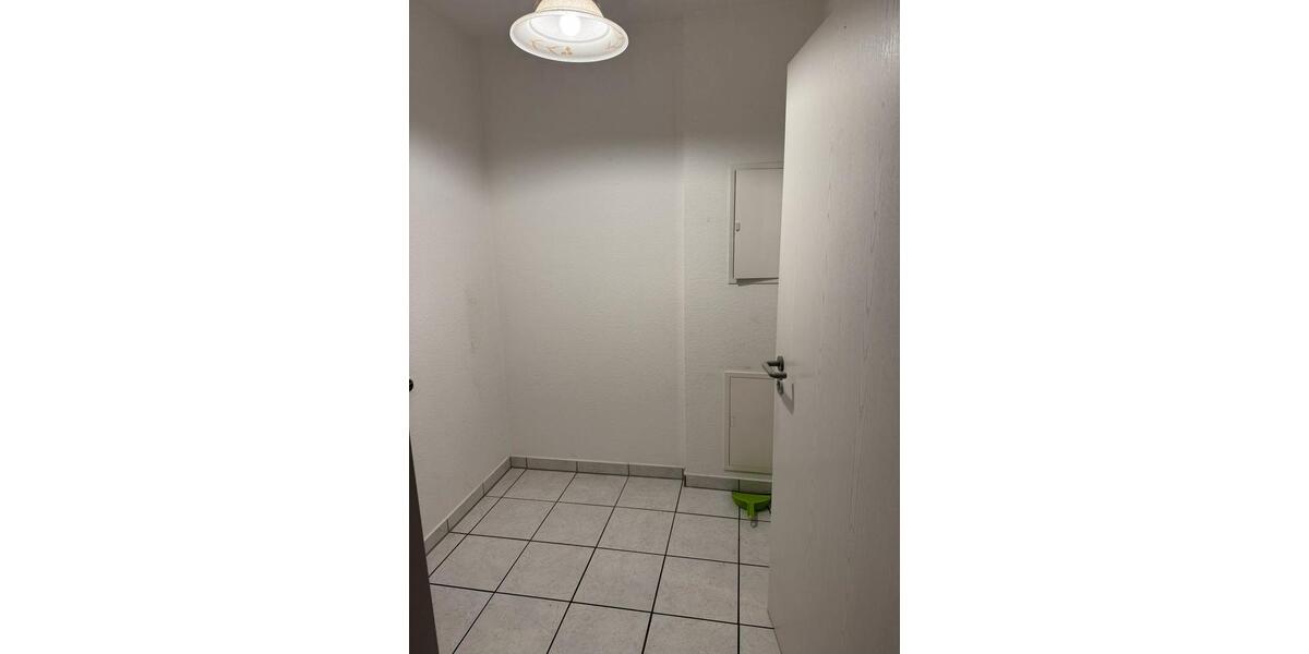 Erdgeschoßwohnung Velbert - 2 Zimmer, 45 m&sup2;, 450&euro; | Angebot:25959316