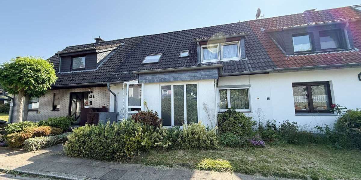 Einfamilienhaus Essen Stadtbezirk VIII - 4 Zimmer, 110 m&sup2;, 419.000&euro; | Angebot:24776125